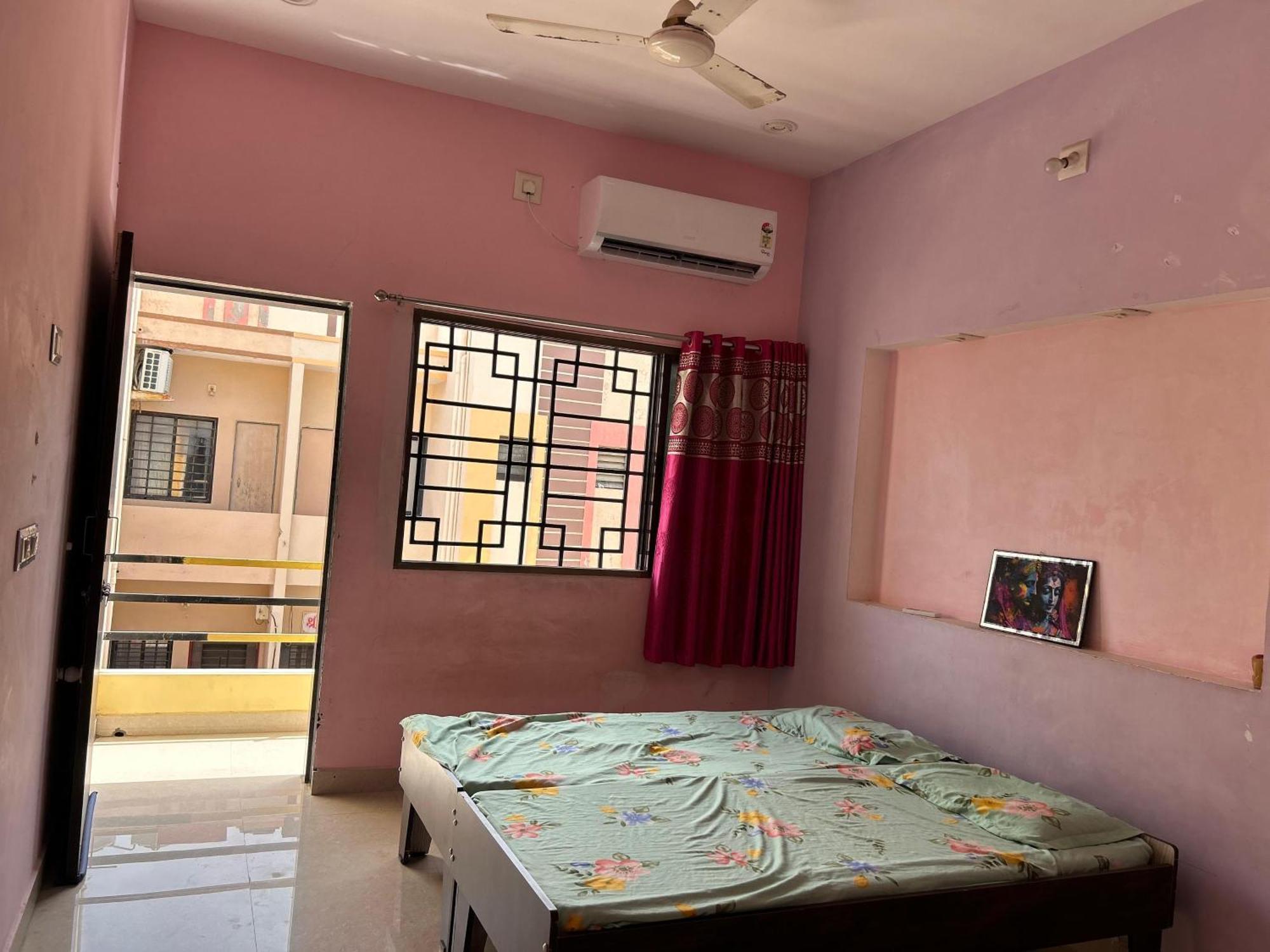 Dwarka Home Stay Quarto foto